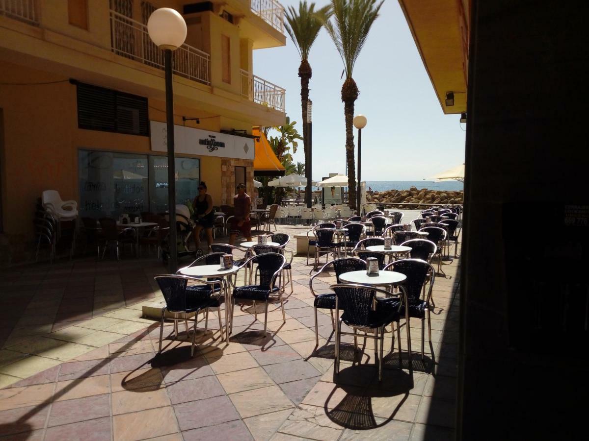 Edificio 1º Linea De Playa, En Paseo Maritimo De Torrevieja, Alicante, Costa Blanca Exterior foto